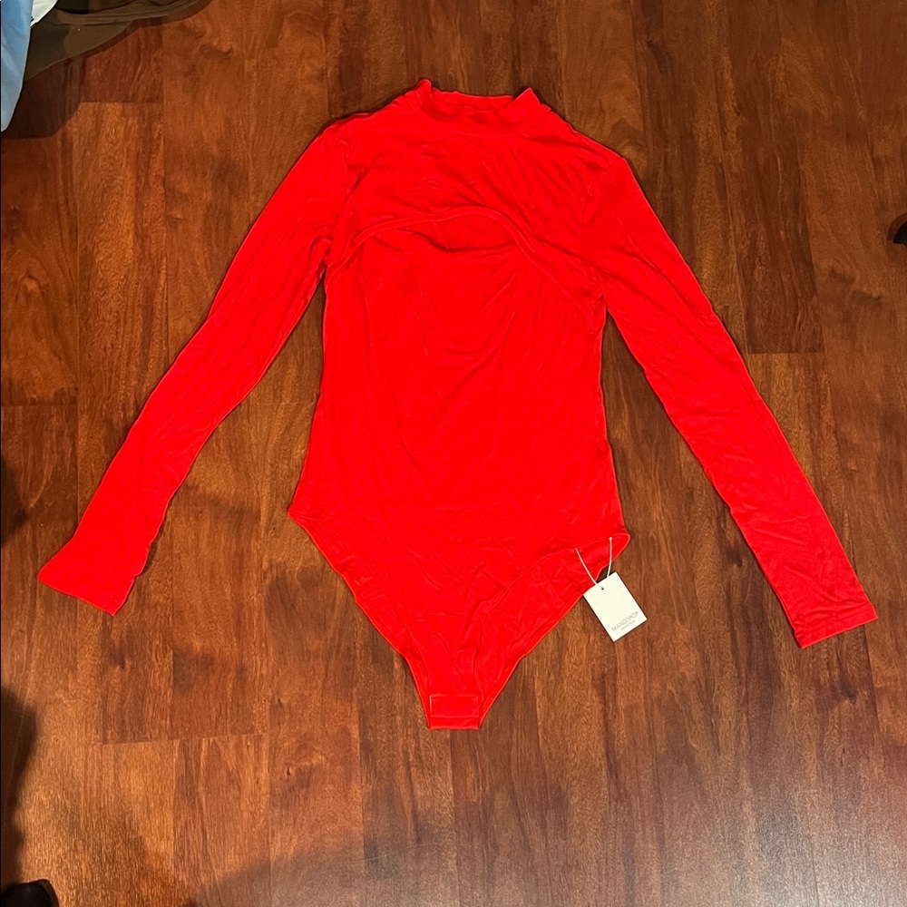 NWT size large red long sleeve ribbed cut out mango pop bodysuit